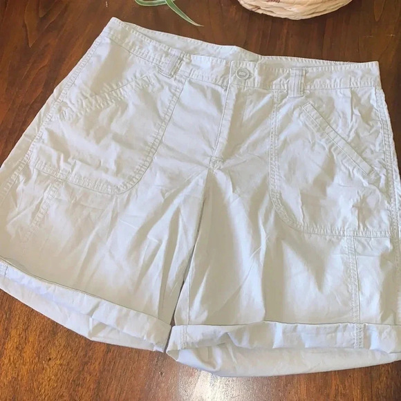Columbia women’s size 10 shorts - Picture 1 of 4